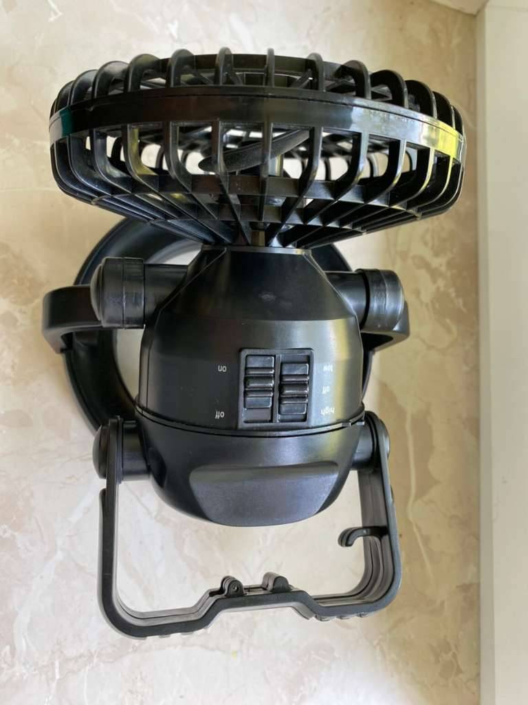 Snger Zelt Licht mit Ventilator,  12,- (2572 St. Corona am Schpfl) -  willhaben