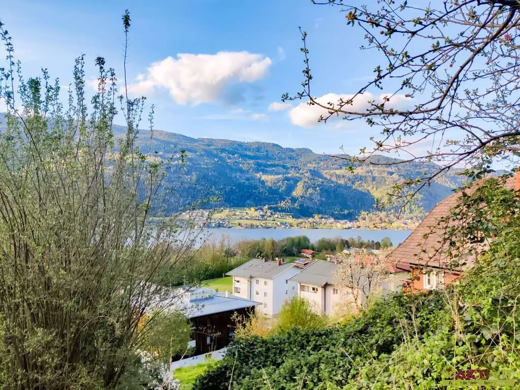 Kleingarten mit Seeblick auf den Ossiacher-See. - Nur 3 Stück verfügbar: Schnell anfragen! - Ansicht 3