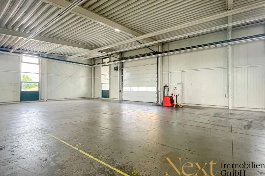 Vielseitige Produktions- und Lagerhalle in verkehrsgünstiger Lage in Hörsching zu vermieten! - Ansicht 2