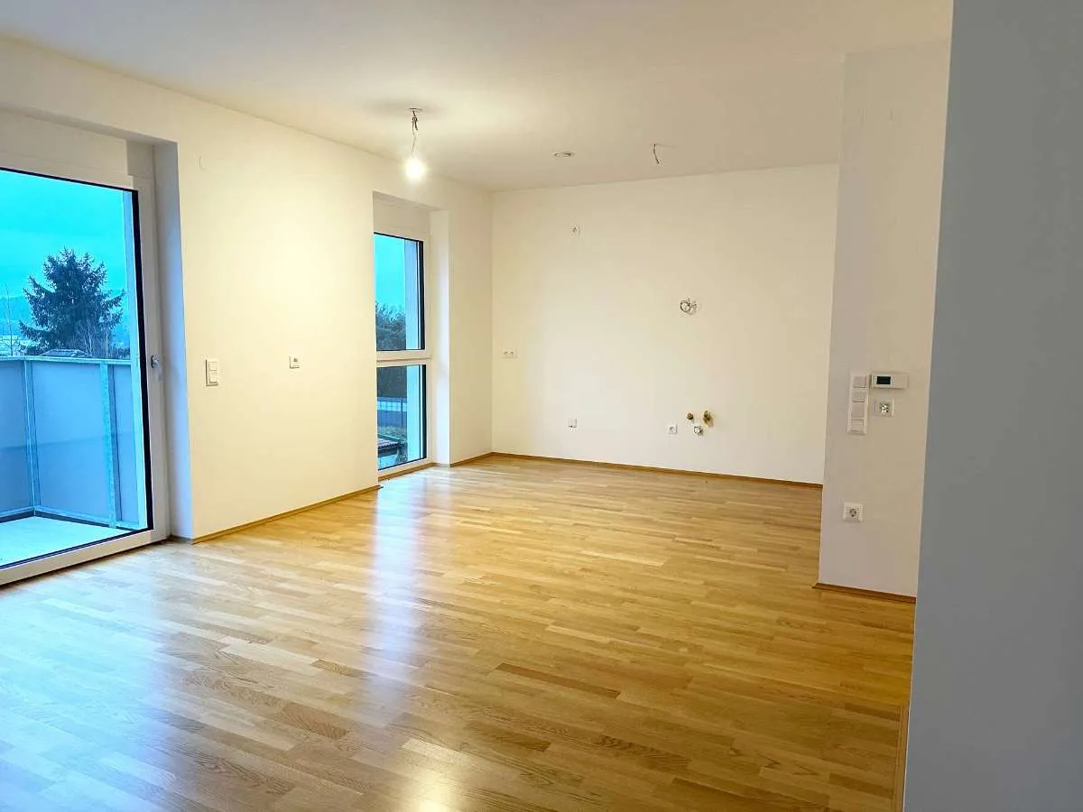 Geförderte 3 Zimmerwohnung mit Balkon inkl. KFZ-Stellplatz - Ansicht 2