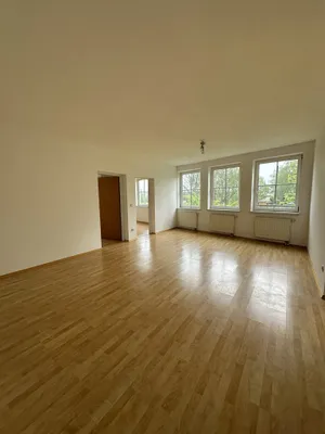 3-Zimmer-Wohnung kaufen in Waidhofen an der Thaya – 87,34 m², € 129.000 – Bild 1 von 10