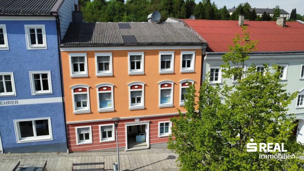 Traditionelles Markthaus: Lukratives Renditeobjekt mit Potenzial in Haag am Hausruck - Ansicht 2