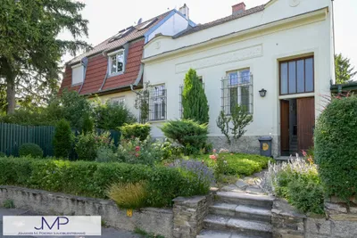 6-Zimmer-Haus kaufen in Wien – 223 m², € 2.180.000 – Bild 1 von 37