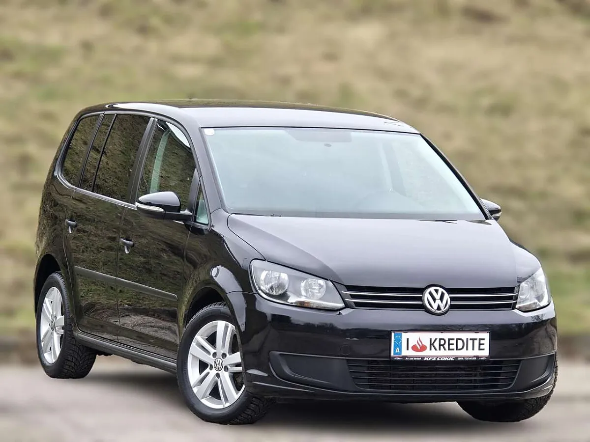 Volkswagen Touran 2011 photo 2