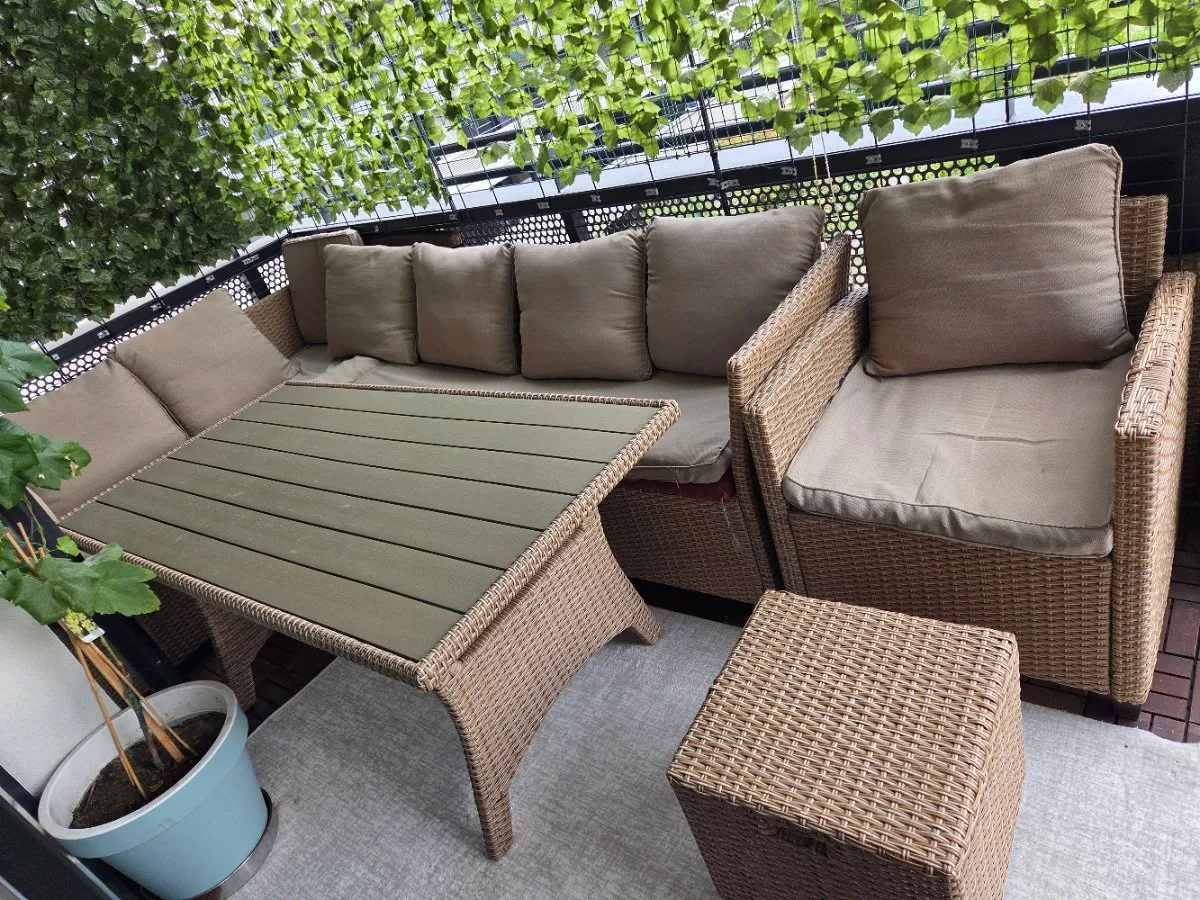 Garnituren / Sitzgruppen - Gartenmöbel (Zustand: Gebraucht)