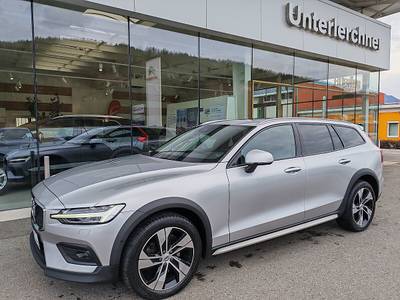 Volvo V60 Cross Country B4 AWD Cross Country Pro Gear...