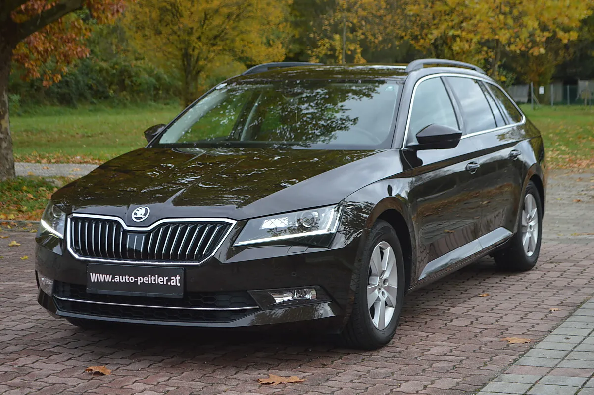 Skoda Superb 2017 photo 2