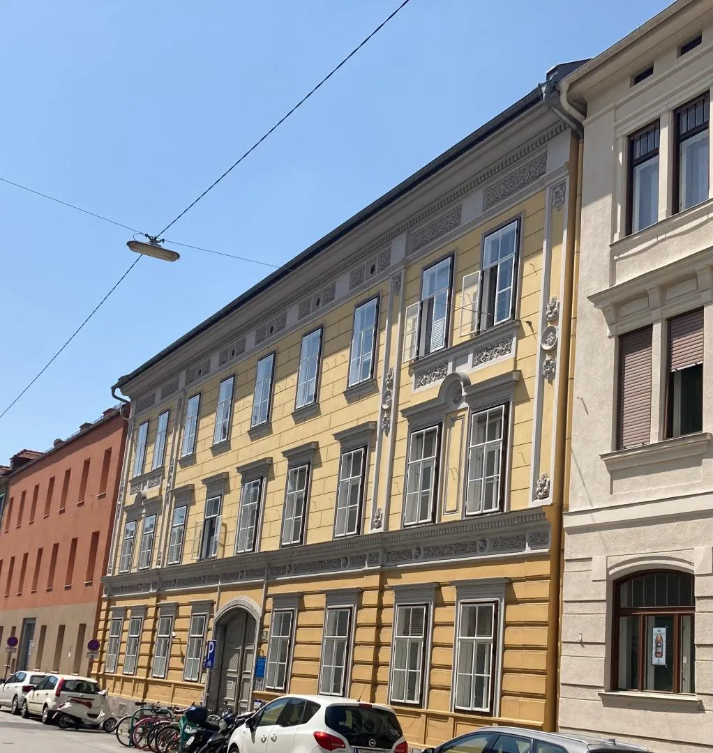 Büro/Ordination in einem Prachtaltbau, Graz