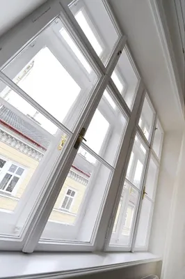 Altbau exklusiv | möbliert | Nähe Urania – Bild 3