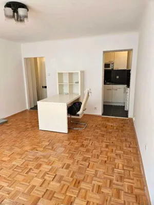 Helle Garconniere in Top Lage 1060. Warm. – Bild 2