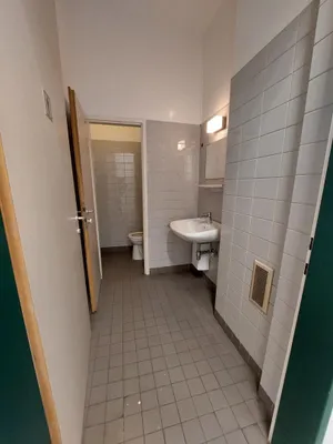 4-Zimmer-Gewerbeimmobilie mieten in Bruck an der Leitha – 167 m², € 1.927 – Bild 12 von 13