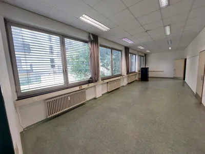 4-Zimmer-Gewerbeimmobilie mieten in Bruck an der Leitha – 167 m², € 1.927 – Bild 9 von 13