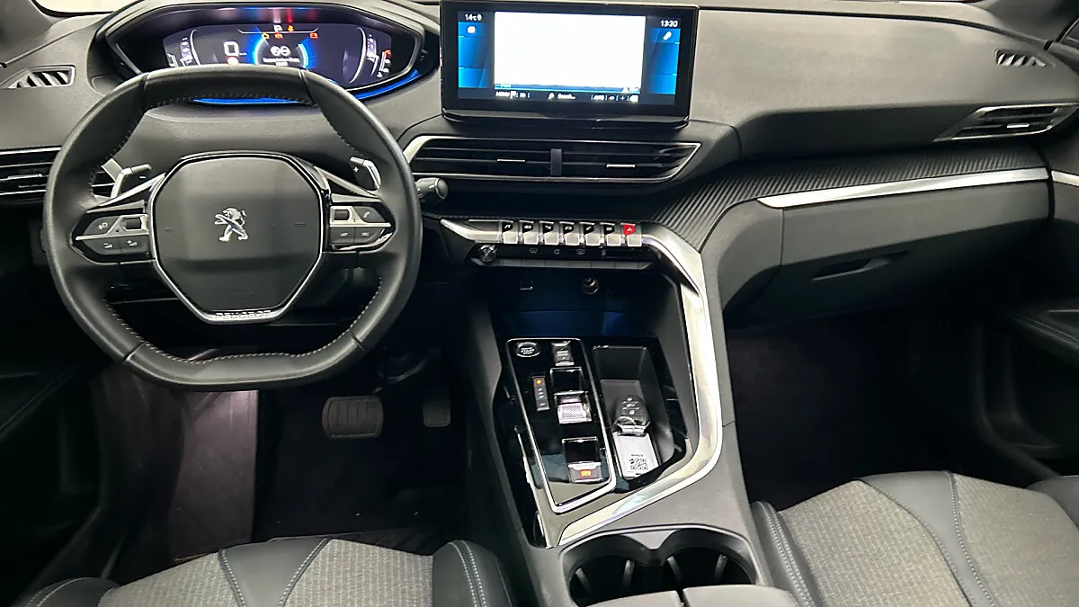 Peugeot 3008 1.2 PureTech 130PS EAT8 – Bild 3
