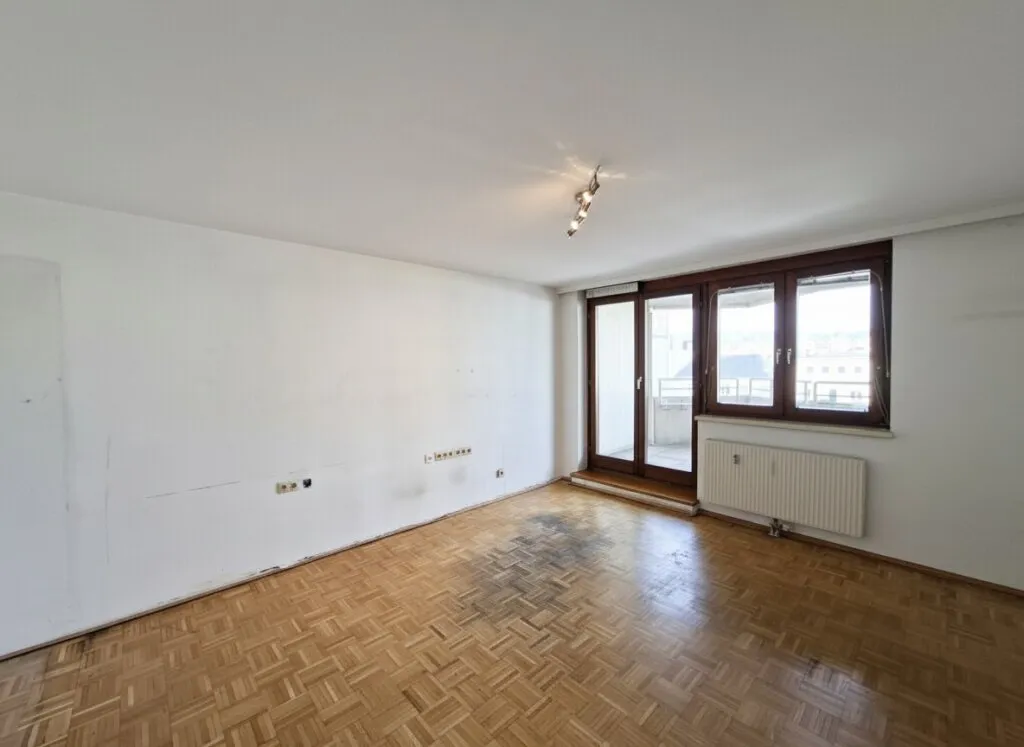 PROVISIONSFREI VOM EIGENTÜMER! STARTERWOHNUNG! 1-ZIMMER WOHNUNG MIT LOGGIA NÄHE U4! - Widok 2