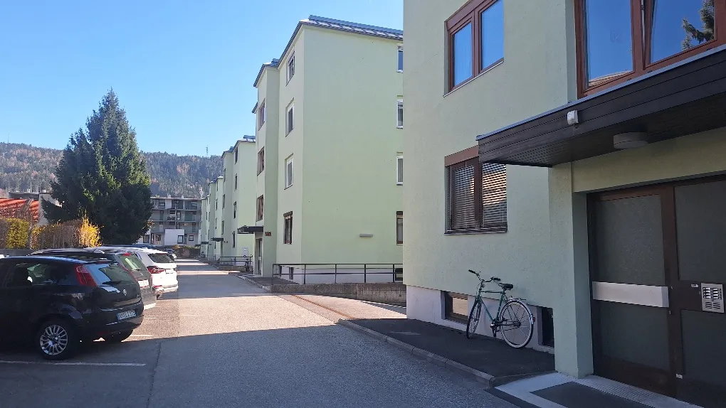 Perfektes Anlegerobjekt! IBK in UNI-Nähe: 3 Zimmer Wohnung mit Westbalkon, gr.Keller und 1 AAP-FL! - Ansicht 3
