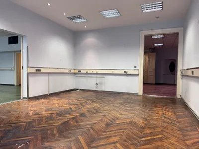 10-Zimmer-Gewerbeimmobilie mieten in Wien – 492 m², € 9.315 – Bild 5 von 35