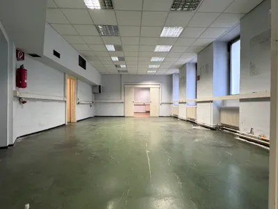 10-Zimmer-Gewerbeimmobilie mieten in Wien – 492 m², € 9.315 – Bild 16 von 35