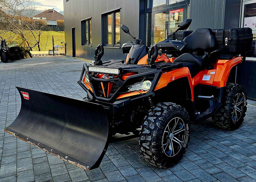 CF-Moto CForce 850 4x4 DLX !! 90 km/h Zulassung !! Inkl. großer Heckkoffer & Bumper Vorne u. Hinten & LED Balken & Schneeschild !! Pickerl gültig bis 03.2026 !! Vermittlungsverk...