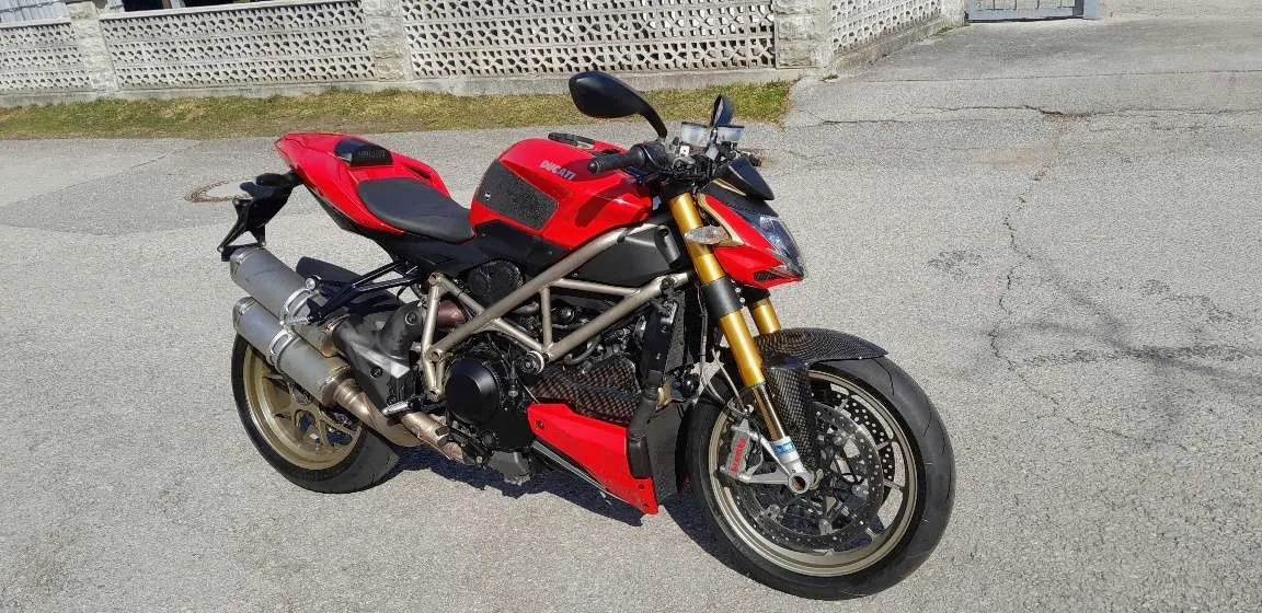 Ducati Streetfighter