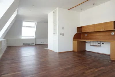 Ringstrassennähe! Luxuriöse 2-geschossige Dachterrassenwohnung in repräsentativem Stadtpalais! – Bild 2
