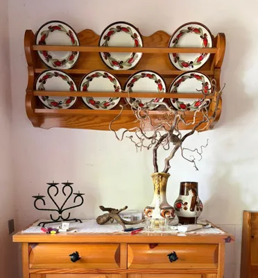Tellerregal aus Holz - Wandregal im Landhausstil, € 15,- (1220 Wien)