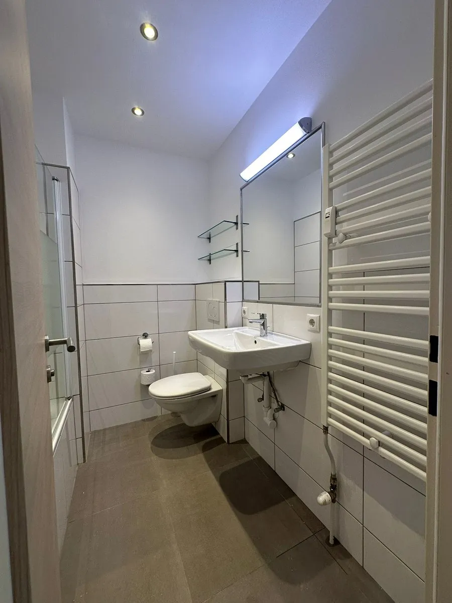 Provisionsfreie, gemütliche, helle 2-Zimmer-Wohnung - Bilde 3