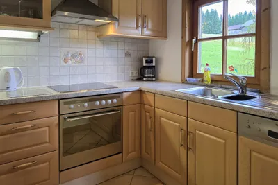 6-Zimmer-Wohnung mieten in Kitzbühel – 144 m², € 2.900 – Bild 6 von 12