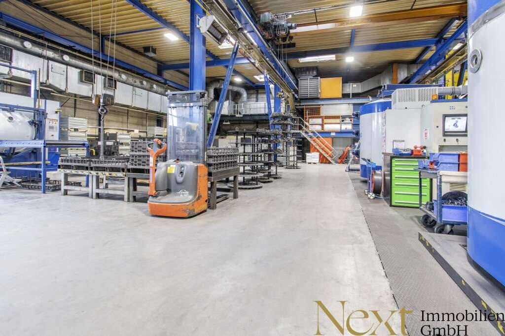 Vielseitige Lager- und Produktionshalle mit Büro in Top-Lage von Marchtrenk zu vermieten! 2.500 KVA vorhanden! - Ansicht 3