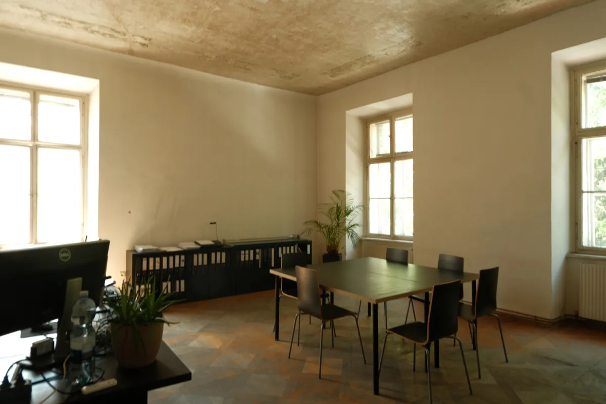 1 bis 2 Büroräume in Altbau-Bürogemeinschaft - Ansicht 2
