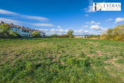 Grundstück kaufen in Neunkirchen – 2 706 m², € 398.000 – Bild 1 von 4