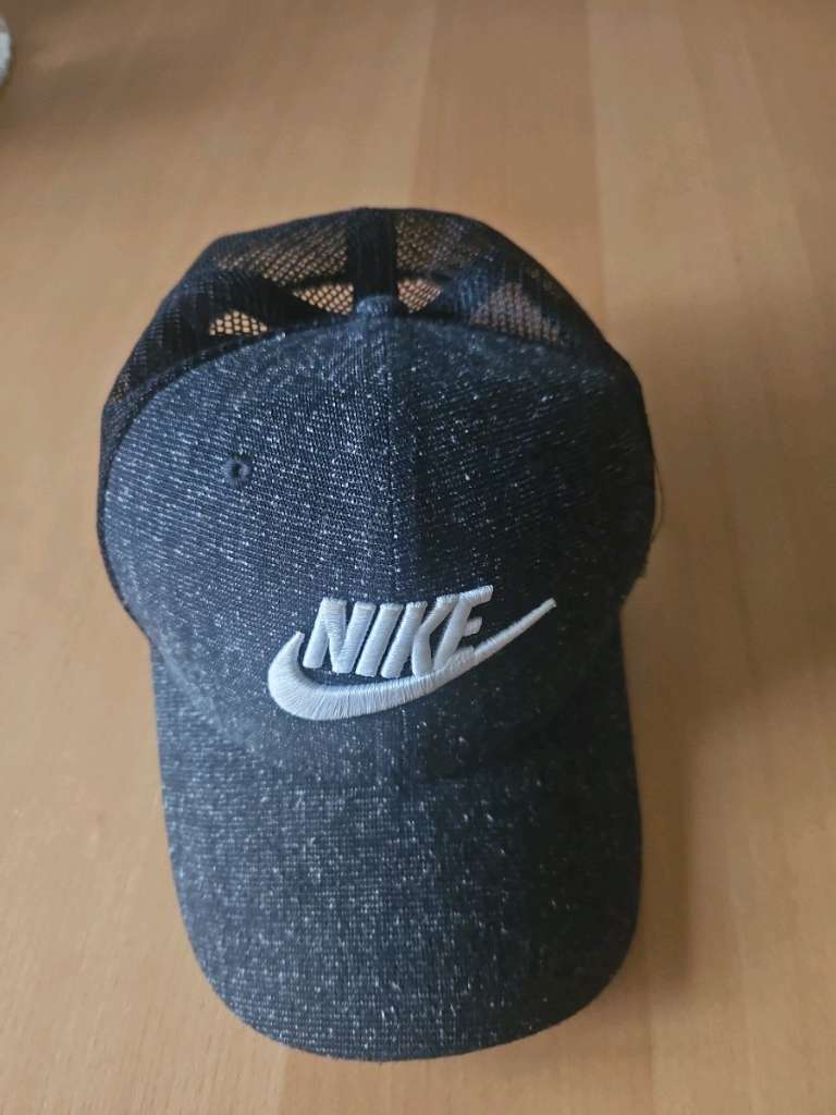 Nikecape