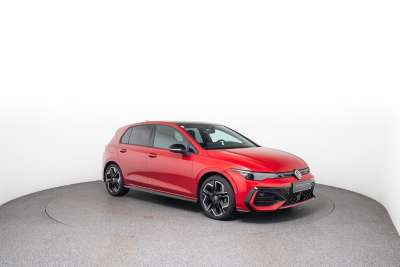 VW Golf 1.5 eTSI 110 kW R-Line
