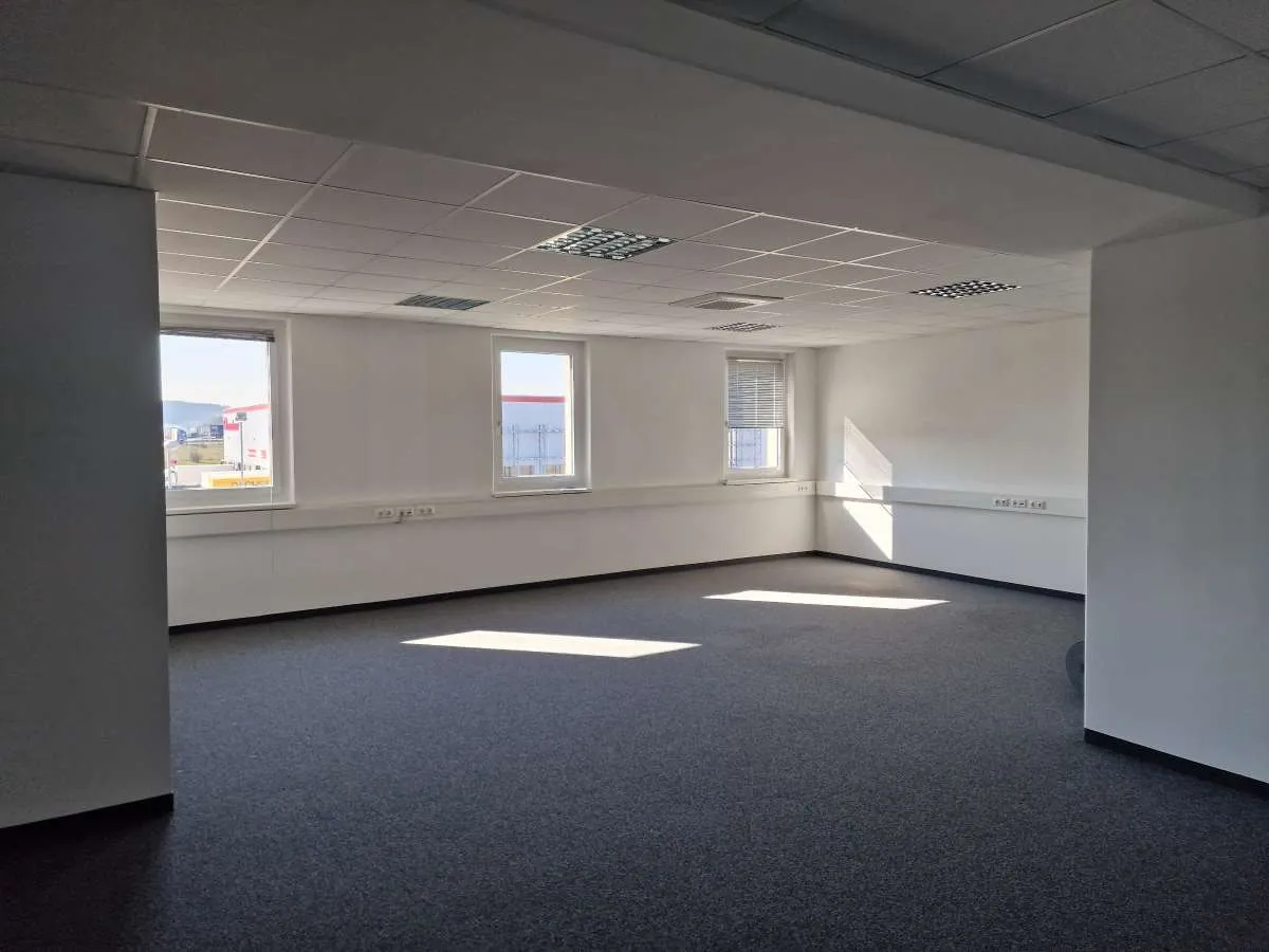 BÜRO IM NEUBAU IN ASTEN - Ansicht 2