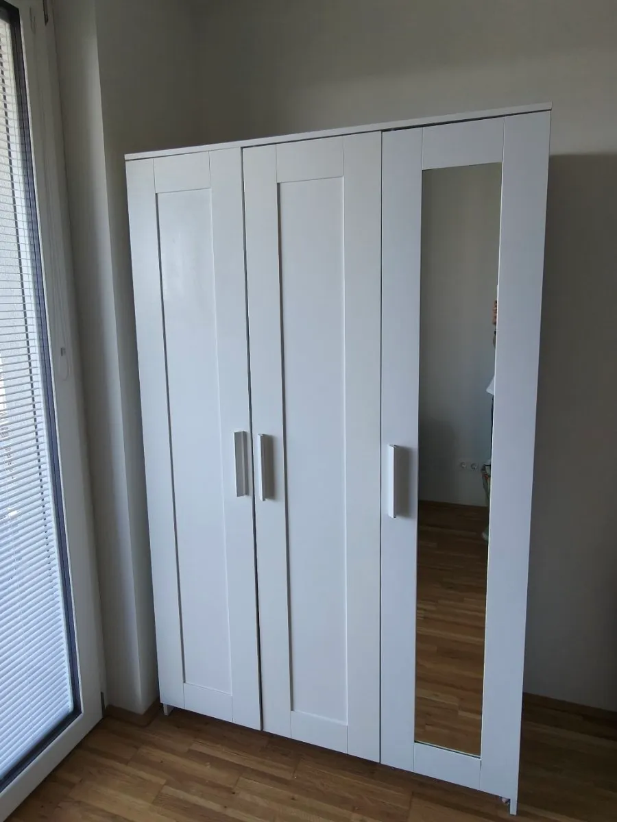 IKEA KLEPPSTAD Kleiderschrank 3-türig mit Spiegel - Weiß, € 60,- (1220 Wien)