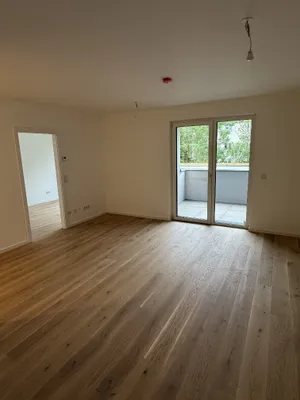 Erstbezug | Sonnige 2-Zimmer-Wohnung mit Balkon – Bild 2
