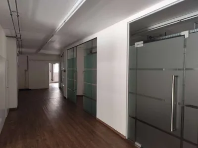 Gewerbeimmobilie mieten in Vöcklabruck – 300 m², € 7 – Bild 1 von 12