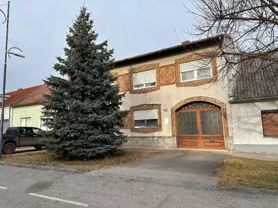 14-Zimmer-Immobilie kaufen in Neusiedl am See – 310 m², € 365.000 – Bild 2 von 26