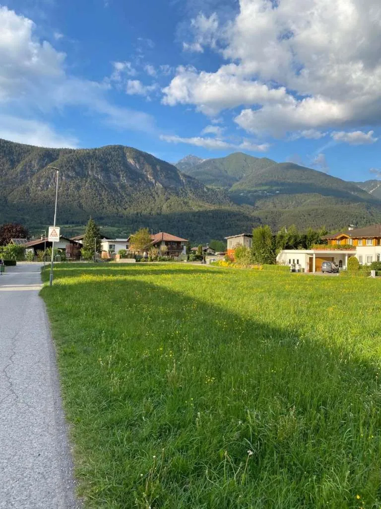 Attraktives Baugrundstück in Hatting - sonnig, eben & ideal für Ihr Einfamilienhaus - Ansicht 2