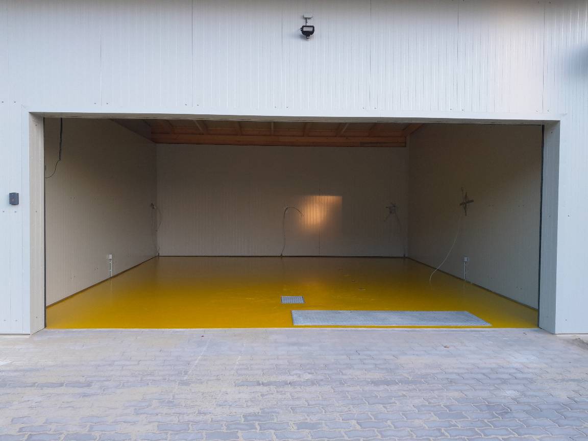 Old-, Youngtimer Paradies - Mietgaragen – pohled 2