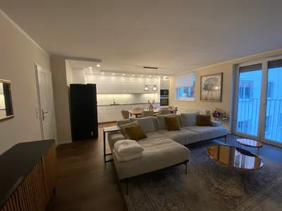Sehr schön renovierte, vollmöblierte Wohnung mit Garage in Toplage des 7. Bezirks - befristet auf 3 Jahre - € 2.250 inkl. Betriebskosten, Möblierung und Garage – Bild 2