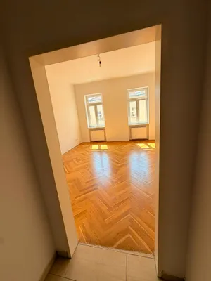 Helle 3 Zimmer Altbau Wohnung 4. Stock | KEIN Lift – Bild 2