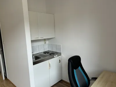1-Zimmer-Wohnung mieten in Steyr-Land – 21 m², € 330 – Bild 2 von 3