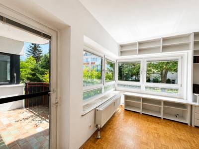 Eleganz trifft Grünruhelage - Großzügige 4-Zimmer-Wohnung mit Freifläche in begehrter Währinger Bestlage