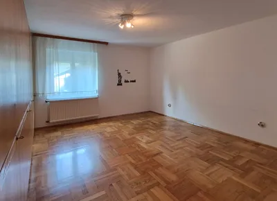 7-Zimmer-Haus kaufen in Vöcklabruck – 170 m², € 394.000 – Bild 10 von 14
