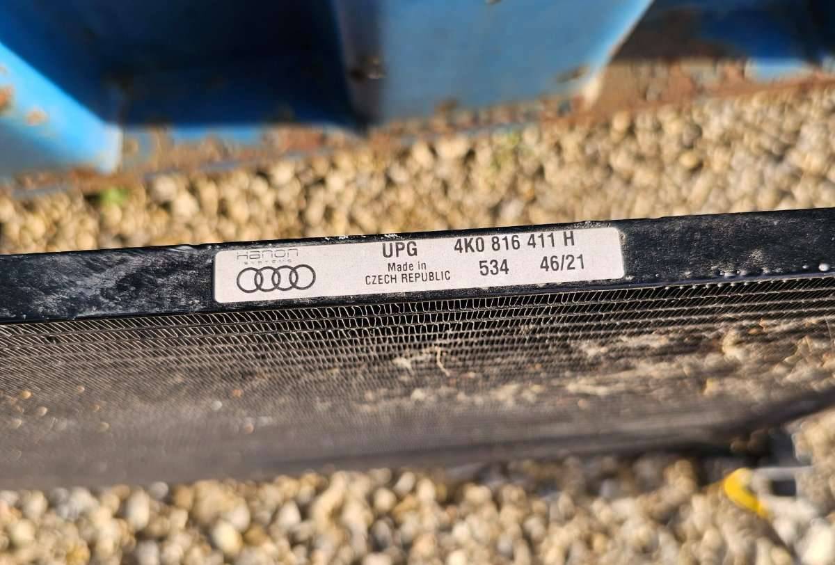 150 Original Audi A6 C8 4K Stoßstange vorne, Träger