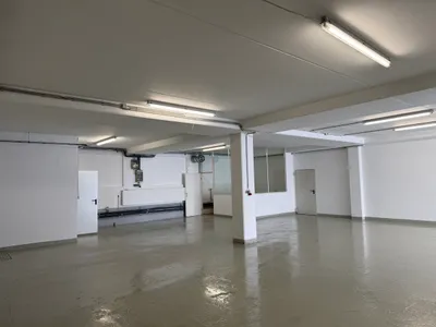 2-Zimmer-Gewerbeimmobilie mieten in Salzburg-Umgebung – 191 m², € 1.337 – Bild 2 von 17