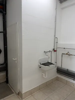 2-Zimmer-Gewerbeimmobilie mieten in Salzburg-Umgebung – 191 m², € 1.337 – Bild 15 von 17