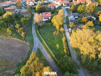 Grundstück kaufen in Bruck an der Leitha – 900 m², € 95.000