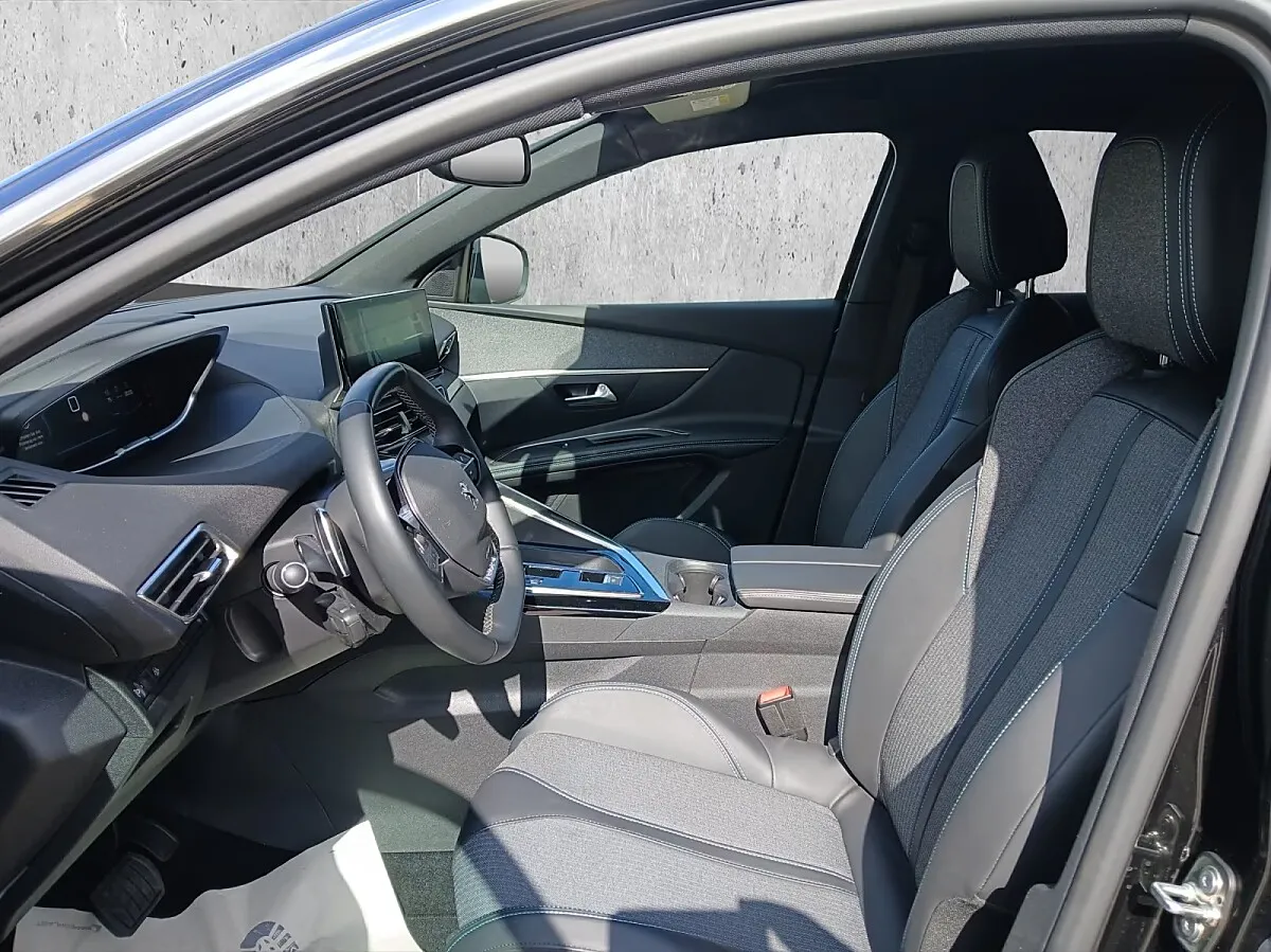 Peugeot 3008 1.2 PureTech 130 Allure (EURO 6d) – Bild 9