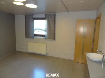 4-Zimmer-Gewerbeimmobilie mieten in Imst – 82 m², € 1.150 – Bild 2 von 2